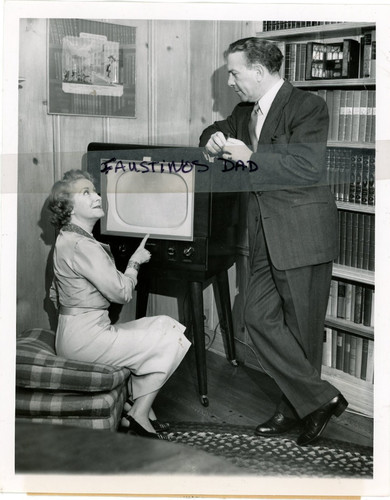 Vintage 8x10 phot radio - phot, tv,