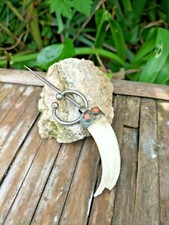 rare PENDENTIF ETHNIQUE berbère  ARGENT  GRIFFE OS  et corail XX SIECLE 