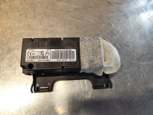 Boitier pression pneus peugeot - boitier,