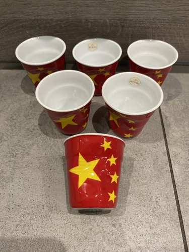 Lot tasses revol flag chine - 6,