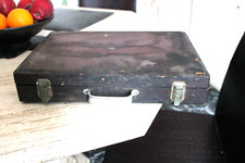 coffret boite bois  ancienne de peinture huiles autres  grande 43 x 31 cm