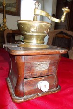 ANCIEN MOULIN A CAFE début XIXe en bois, fer forgé et bol laiton