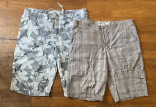 lot 2 bermudas gris à motif + beige quadrillé  Compagnie royal taille XL