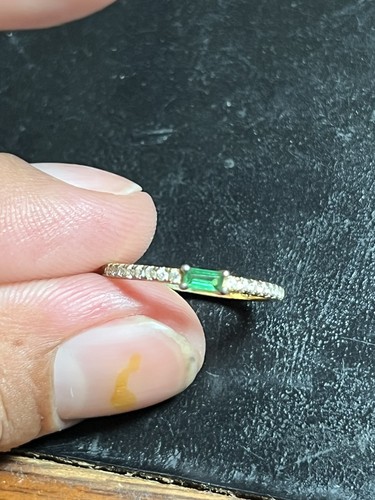 25ct green emerald baguette - 0.25ct,