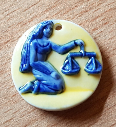 Fève plate pendentif du - fève,