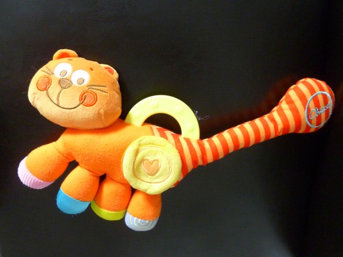 066 doudou peluche hochet - 066.,