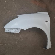 Aile avant gauche pour Swift III (Fab. Hongrie) -3 portes