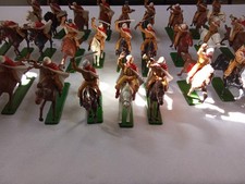 Lot 27 Figurines Cavaliers Spahis – Starlux Armée Française Coloniale – Vintage