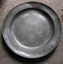 ancien grand plat en etain