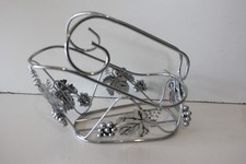 serviteur bouteille de vin metal decor vigne