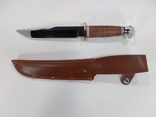 Couteau de Chasse KA-BAR BOWIE  1236 , manche cuir , fourreau cuir.