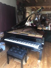 piano demi queue Kawai GS 60