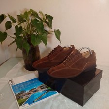 Chaussures/ Shoes CLARKS  Brunes, H, 41 NEUVE, parfait état