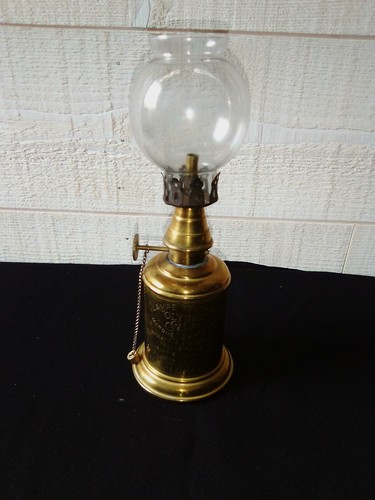 Lampe petrole ancienne - a,