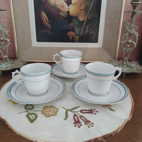 Tasses sous tasse - tasses,