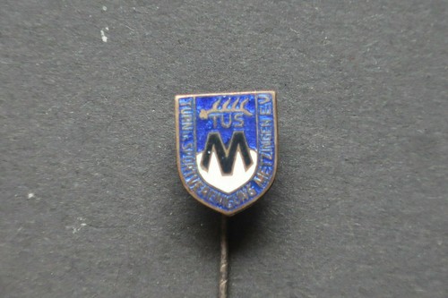 Pin football club - football,
