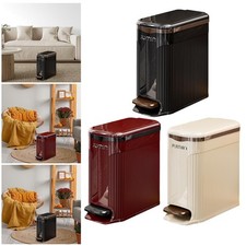 Poubelle à pédale, poubelle