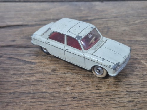 Voiture miniature peugeot 204 - miniature,