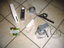Console Nintendo Wii + Manette Motion Plus + Wii Sports + Wii Play + Câbles