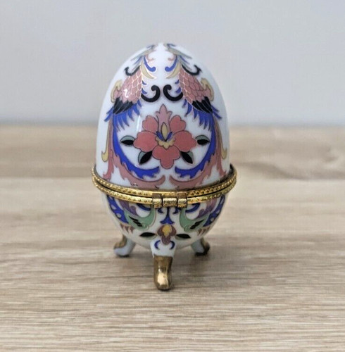 Oeuf porcelaine boite à - , en