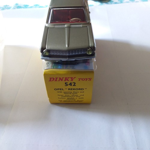 Dinky toys 542 - dinky,