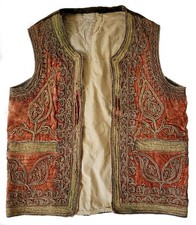 Gilet Brodé au Fils d' Or