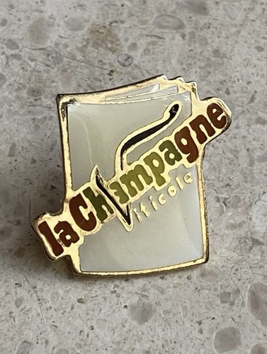 Pin champagne viticole - pin’s,