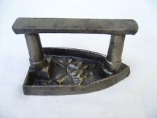  FER A REPASSER - PETIT FER DE DENTELLIERE