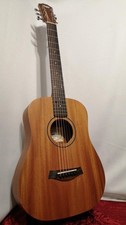 Guitare acoustique TAYLOR BT2