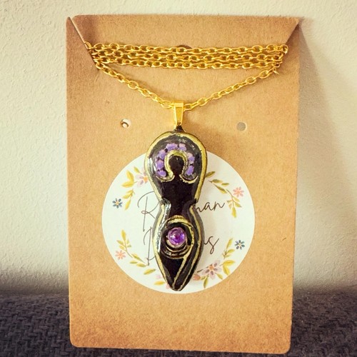 Pendentif boho déesse - de, la