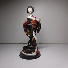 N24.514 figurine statue femme