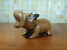 Figurine en bois d'hippopotame