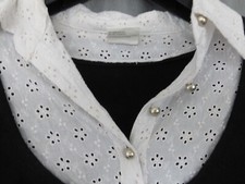 haut 2 en 1 noir et blanc 50% acrylique 50% coton et broderie anglais h.58cm tbé