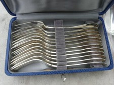 ORFEVRERIE ARGENTAL MENAGERE METAL ARGENTE  VERS1950 54 pièces