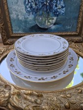 Plat gateau 8 assiettes - À,
