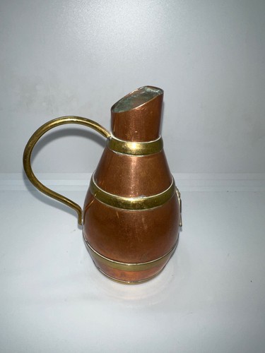 Petit pichet ancien cuivre - en,