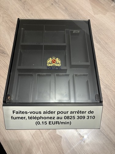 Grande vitrine présentoirs - grande,