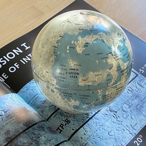 Globe lunaire metallique - lunaire, –