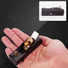 Outil de rabotage en bois