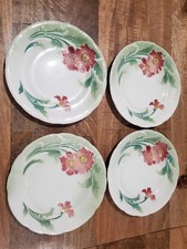 Lot de 4 assiettes Barbotine dessert Lunéville ?