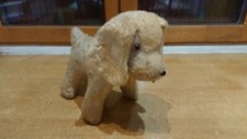 Chien en peluche velours