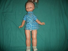 MAGNIFIQUE POUPÉE BELLA