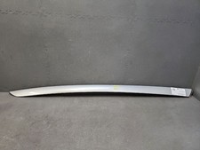 Montant pare brise droit -