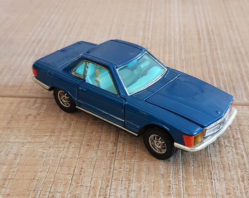 Corgi toys mercedes benz - corgi, 350