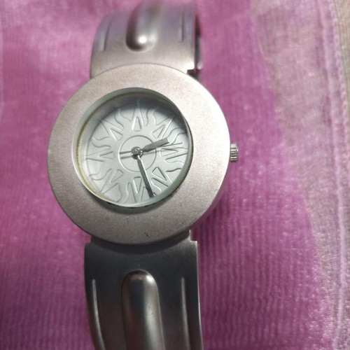 Montre analogique quartz - analogique,