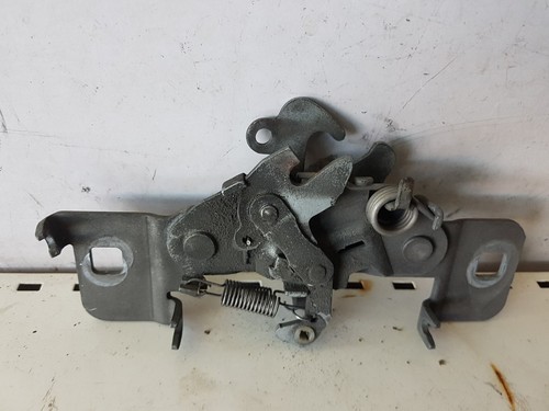 Système attache capot - , moteur