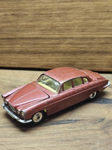 Corgi toys jaguar mark - jaguar,