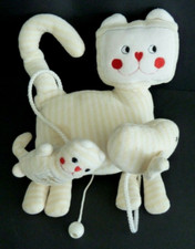 97. DOUDOU PELUCHE DPAM DU PAREIL AU MEME CHAT JAUNE ROUGE BEBE OISEAU lire  BE