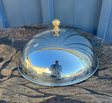 Cloche en inox pour assiette ou plat , prise métal doré Ø 22.5 cm