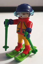 PLAYMOBIL SKIEUR ENFANT COMPLETEMENT EQUIPE  - SKI VACANCES HIVER VACANCES SKI